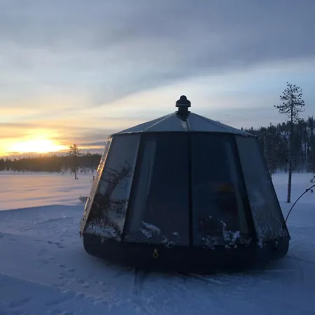 Hotelli Snowlounge Aurorahut Glass Igloos & Ice Onkamo (Lapland)