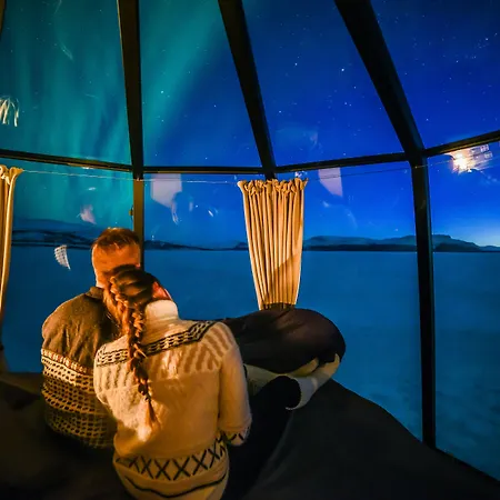 Hotelli Snowlounge Aurorahut Glass Igloos & Ice 3*